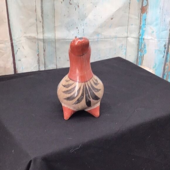 Vintage Hand-Painted Ceramic Bird Figurine Folk Art Style Collectible Home Decor - Picture 4 of 8